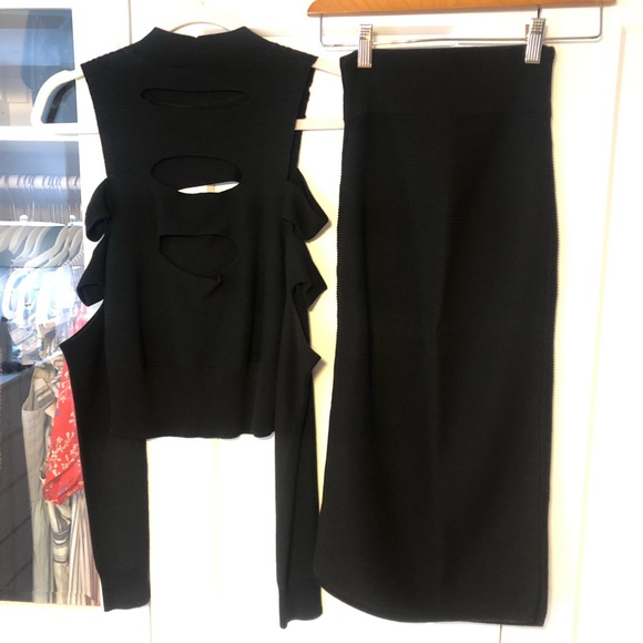 ‼️SOLD‼️Express Two-Piece MIDI Sweater Top & High Waister Skirt, SZ: XS-TP, BLK - Picture 5 of 17